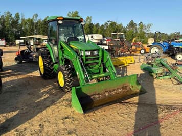 Main image John Deere 4052R